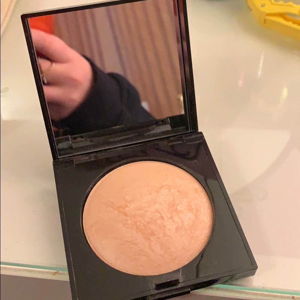 Laura Mercier Highlighter